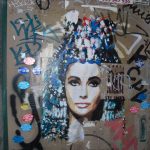 Graffiti en muro de Elizabeth Taylor